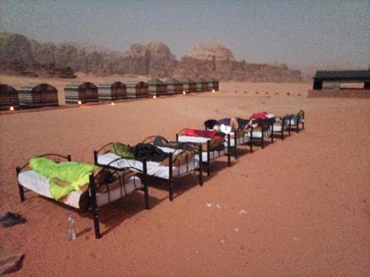 Bedouin Holidays Camp And Jeep Tours Wadi Rum Ngoại thất bức ảnh