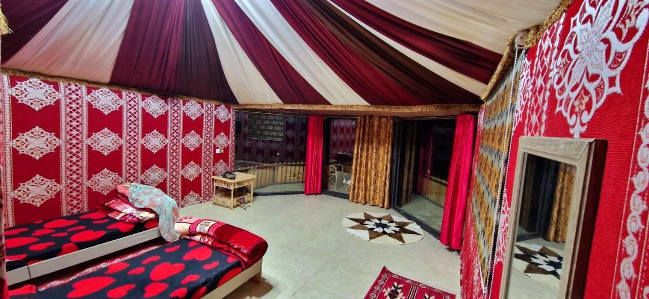 Bedouin Holidays Camp And Jeep Tours Wadi Rum Ngoại thất bức ảnh