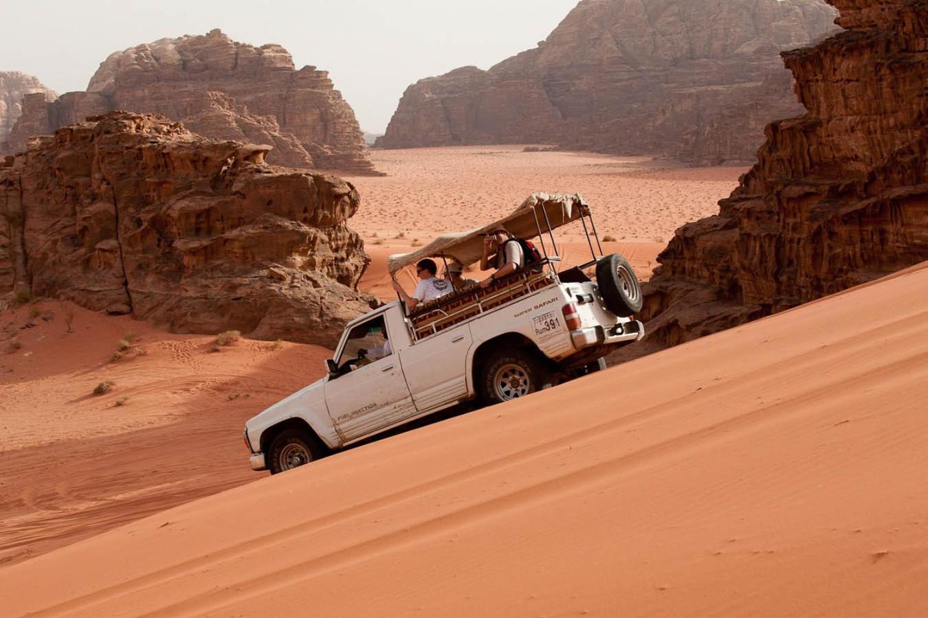 Bedouin Holidays Camp And Jeep Tours Wadi Rum Ngoại thất bức ảnh