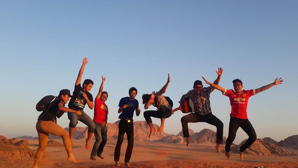 Bedouin Holidays Camp And Jeep Tours Wadi Rum Ngoại thất bức ảnh