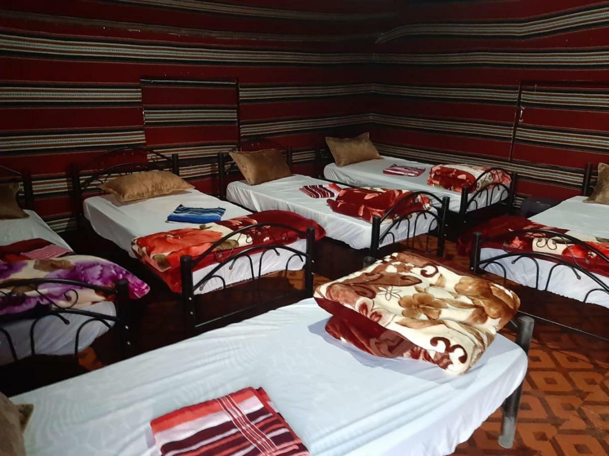 Bedouin Holidays Camp And Jeep Tours Wadi Rum Ngoại thất bức ảnh